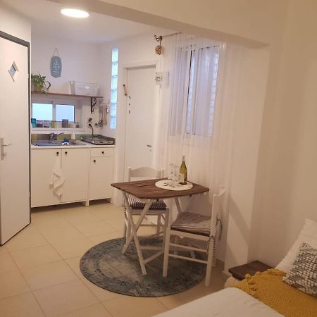 כרמונ'ס פטיו - Carmona'S Patio Apartment Eilat Exterior photo